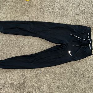 nike running leggings with pockets